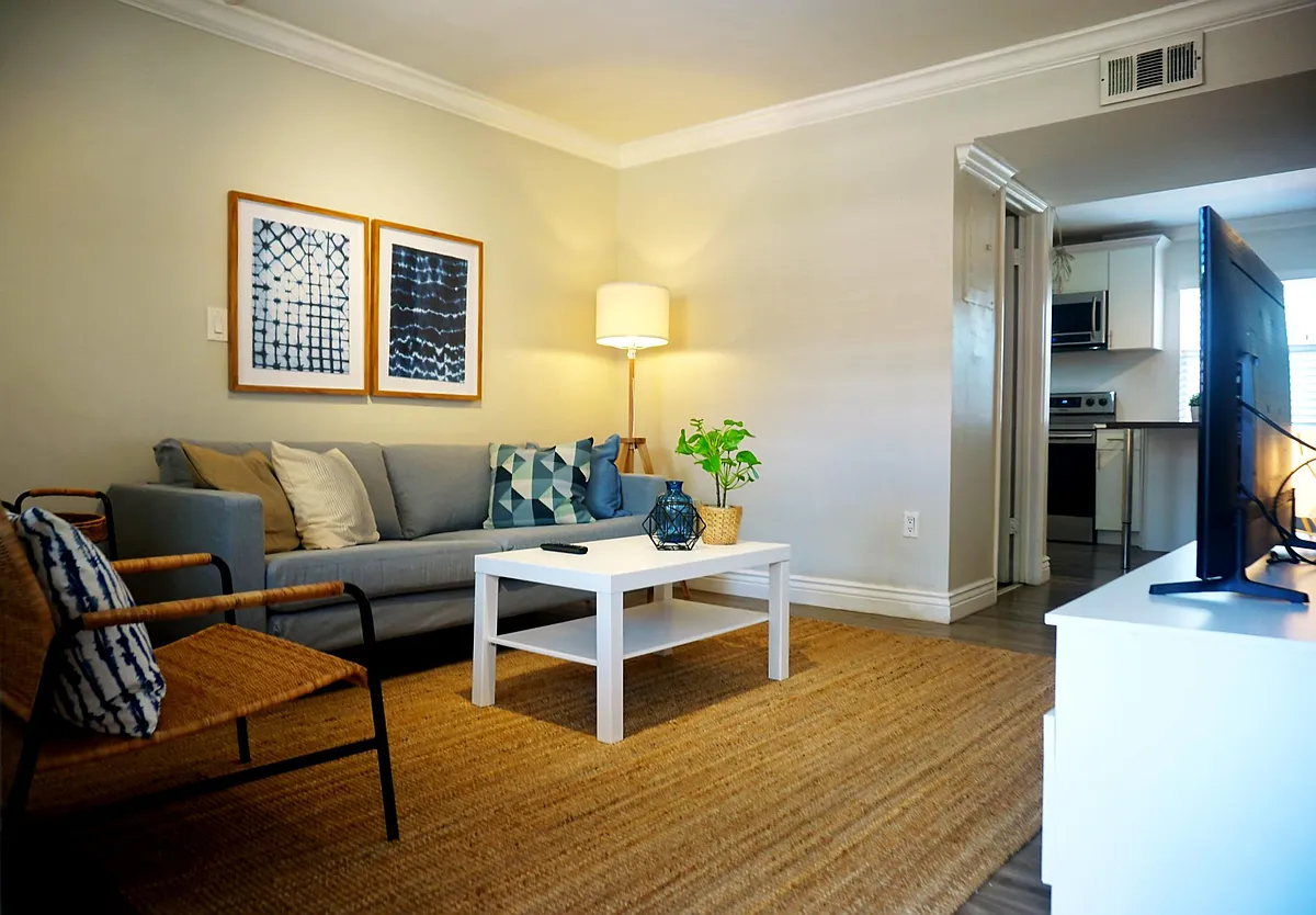 Photo 2 of 21 - 914 SW 8th Ave #57 - Gainesville, FL Building Photo - 914 SW 8th Ave #57