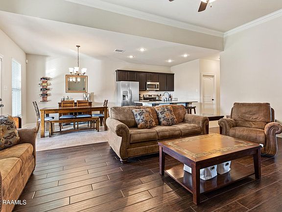 5th image of 106 Lexi Falls Ln