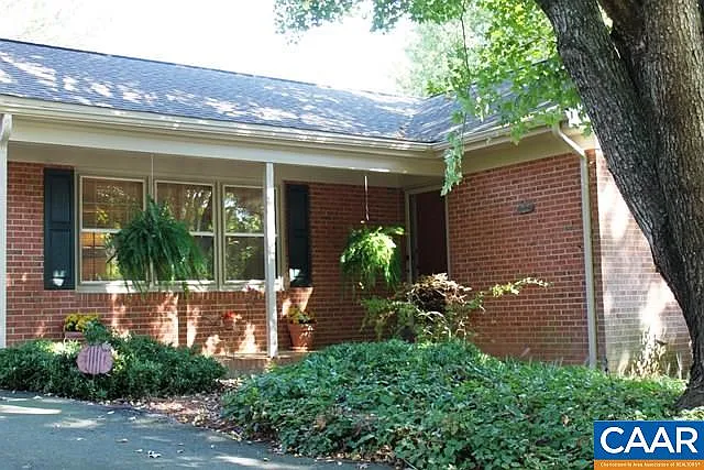 2407 Brook Rd photo 1