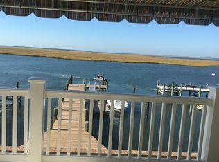 1014 N Shore Dr, Brigantine, NJ 08203