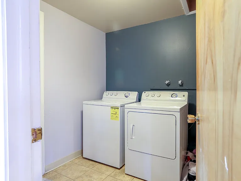 14360 Foothill Rd — Photo 14