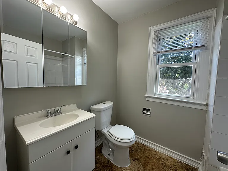 241 Fountain St — Photo 11
