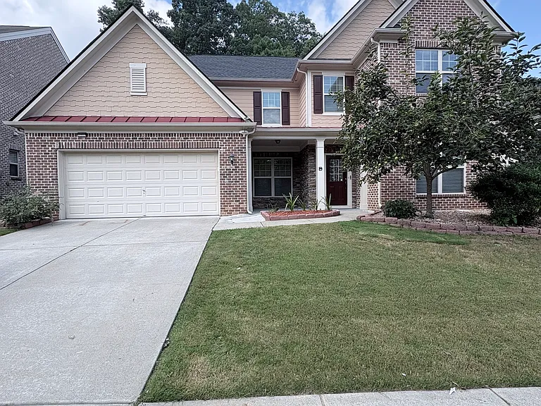 2440 Northmont Pkwy — Photo 1