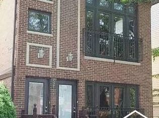 2521 N Luna Ave, Chicago, IL 60639