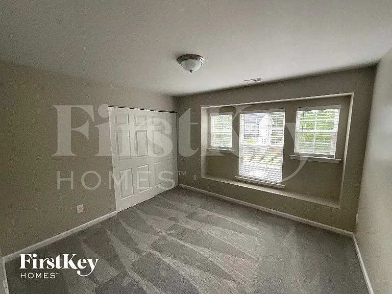 634 Conover Rd — Photo 11