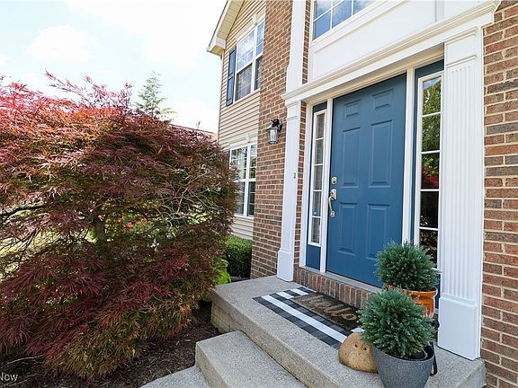 3rd image of 37961 Avalon Dr
