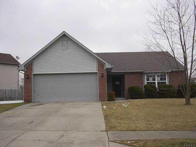 2nd image of 1501 N Brook Pointe Dr