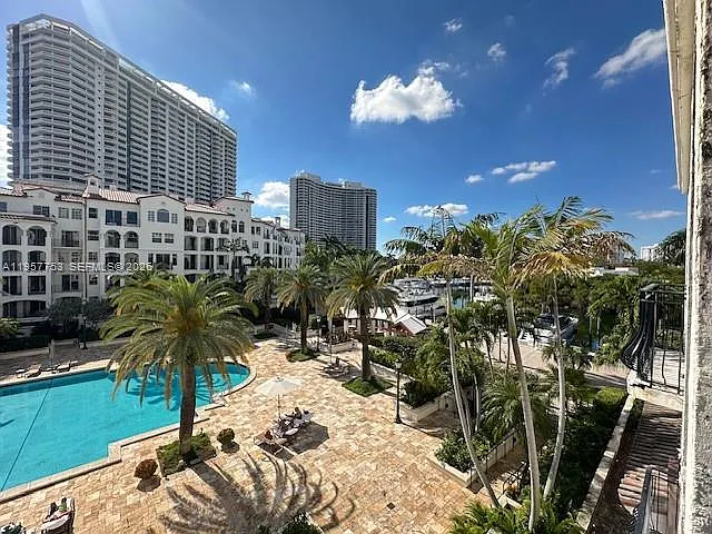 3900 Island Blvd #B303 — Photo 30
