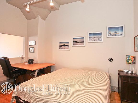 3rd image of 535 Dean St APT 131