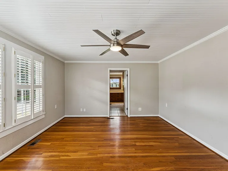207 S Porter St — Photo 30