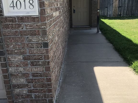 2nd image of 4018 Carrera Ln