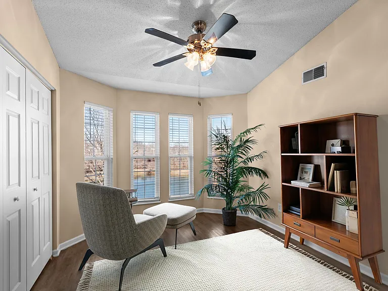 The Rooke (Classic) - 2 Bed / 2 Bath - 1,066-1,096 Sq.Ft.