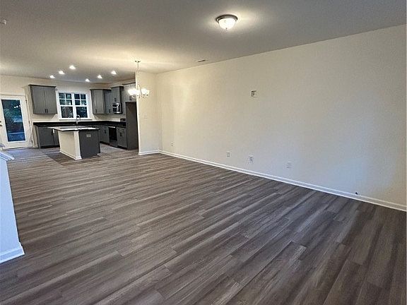 5th image of 8307 Scott Pl