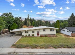 3209 Burch Mountain Rd, Wenatchee, WA 98801