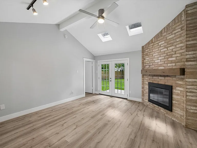 17 Oldstream Ct — Photo 7