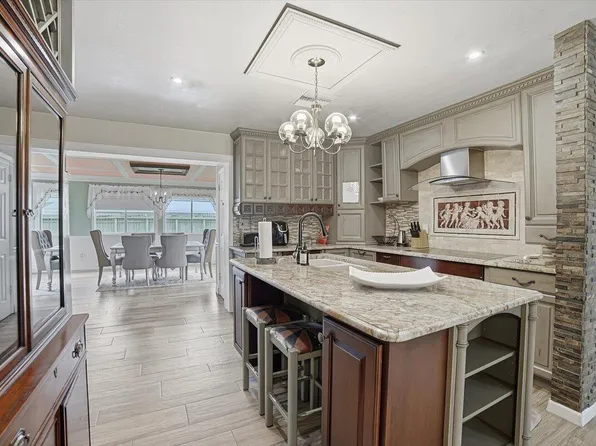 938 Arlington Dr, West Palm Beach, FL 33415