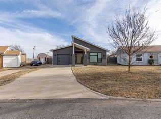 518 N Marshall Dr, Midwest City, OK 73110