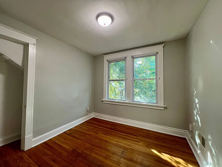 6114 Columbia Ave — Photo 32