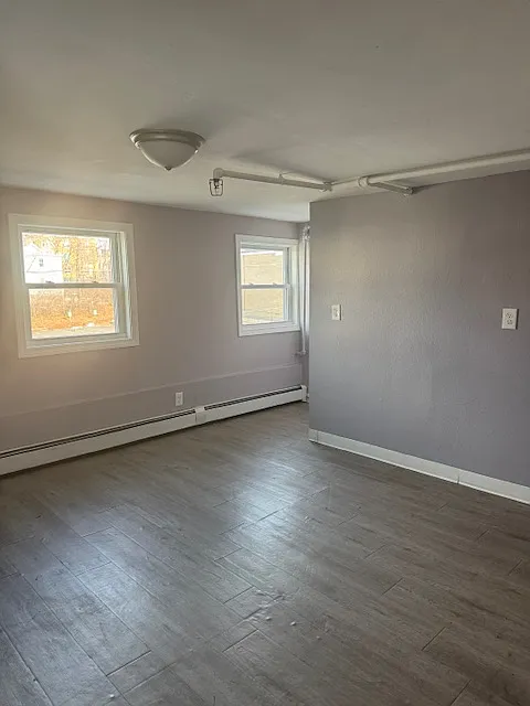 3 bed, 1000 sqft, $2,250 — Photo 4