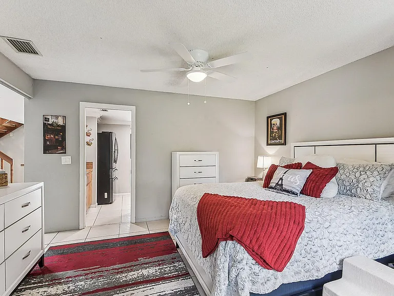 11063 Oakdale Rd — Photo 14