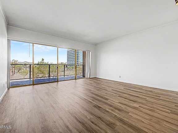 3rd image of 4750 N CENTRAL Avenue #3A