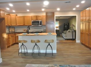 948 Greencliff Rd, Collierville, TN 38017