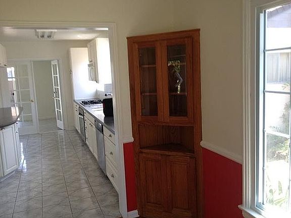 5th image of 10942 Pickford Way