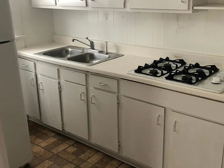 508-10 Henry Clay Ave — Photo 5