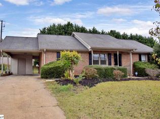 246 Ranier Dr, Inman, SC 29349