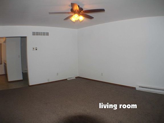 2nd image of 631 Midland Ave APT D