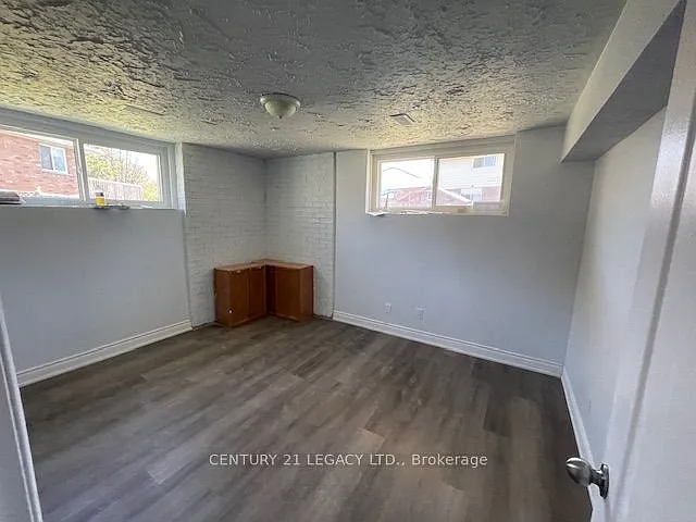 2067 Old Mill Rd #BASEMENT — Photo 6