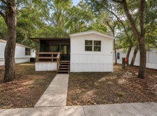 14455 E Highway 25 Unit 9, Ocklawaha, FL 32179