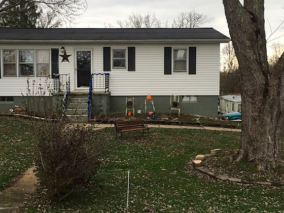 2nd image of 136 Chesley St