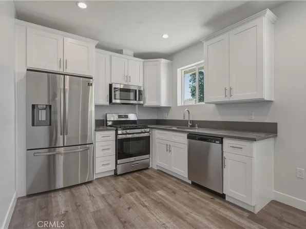 19835 Blythe St, Winnetka, CA 91306