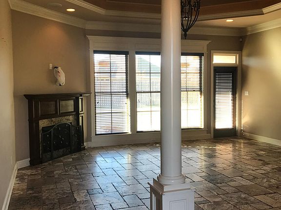 2nd image of 418 Half Moon Ln