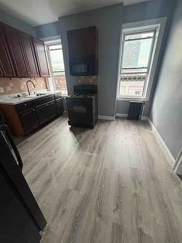 721 22nd St Photo 1