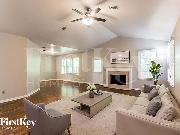 5th image of 594 Fortune Ridge Rd
