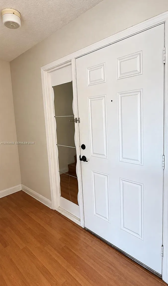 2 bed, 2.5 bath, 1415 sqft, $2,500 — Photo 3