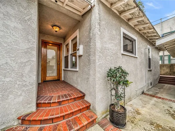 239 1/2 Coronado Ave, Long Beach, CA 90803