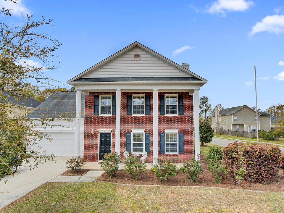 2nd image of 201 Green Oak Ct