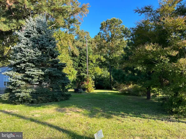 437 Pickering Beach Rd, Dover, DE 19901