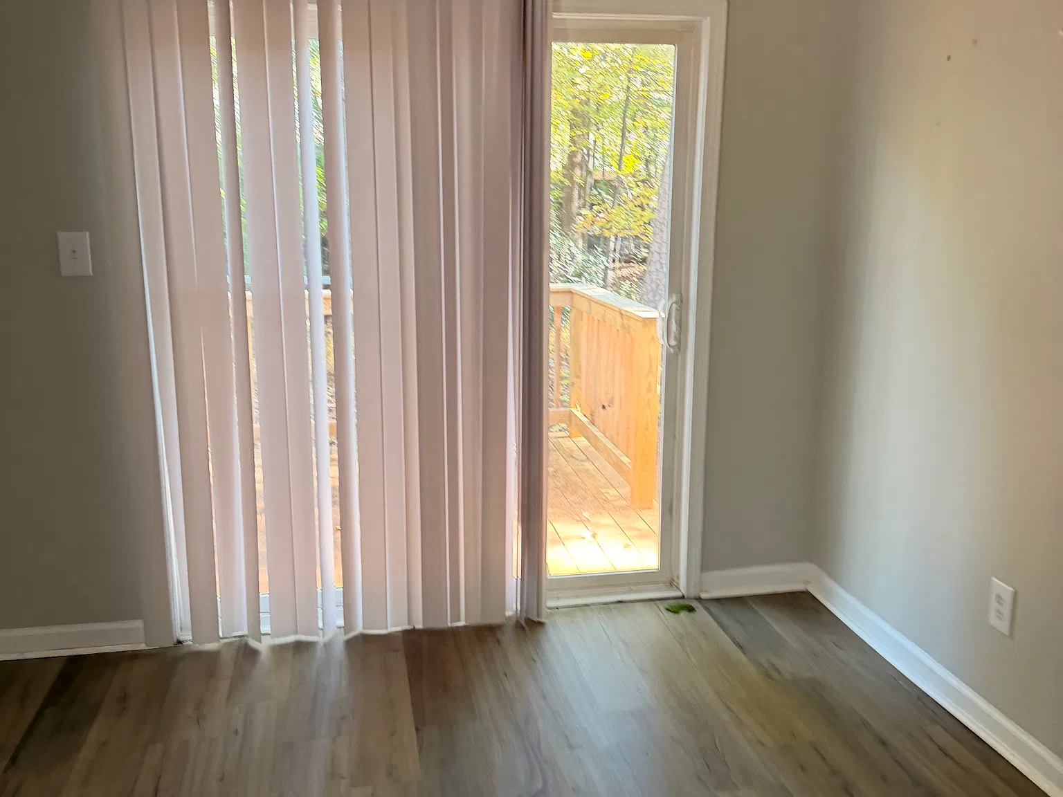 2 bed, 900 sqft, $1,300 — Photo 1