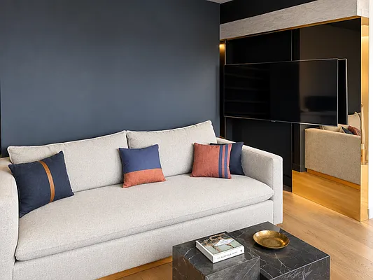 Living room, photo 1