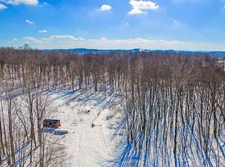 881 Fawn Dr, Macedon, NY 14502