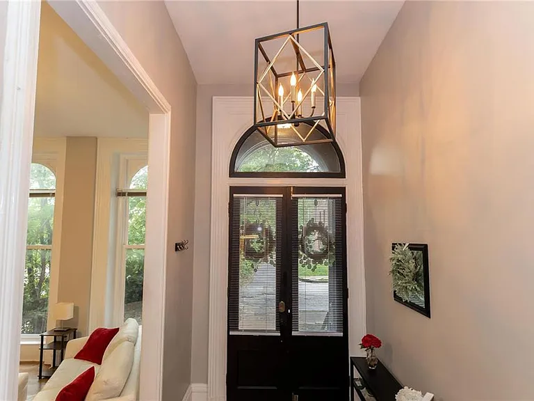 1736 Nicholson — Photo 2