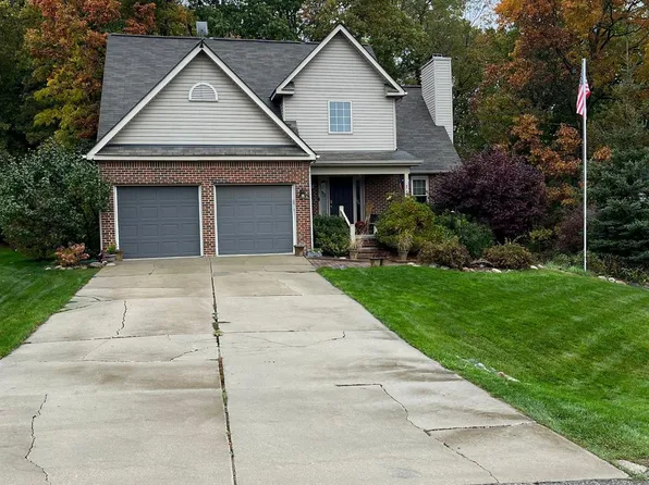 116 Jamestown Dr, Metamora, MI 48455
