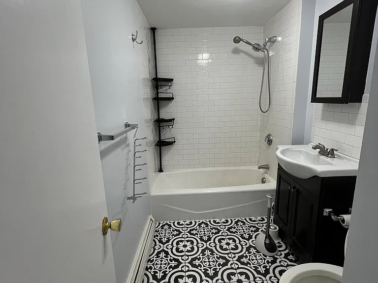 99 Salem St #1 — Photo 4