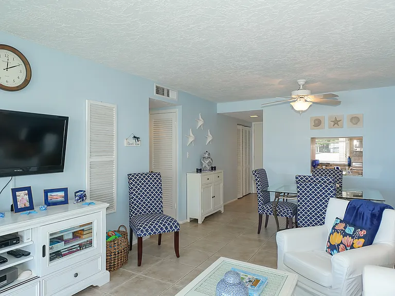 4320 Falmouth Dr #B105 — Photo 115