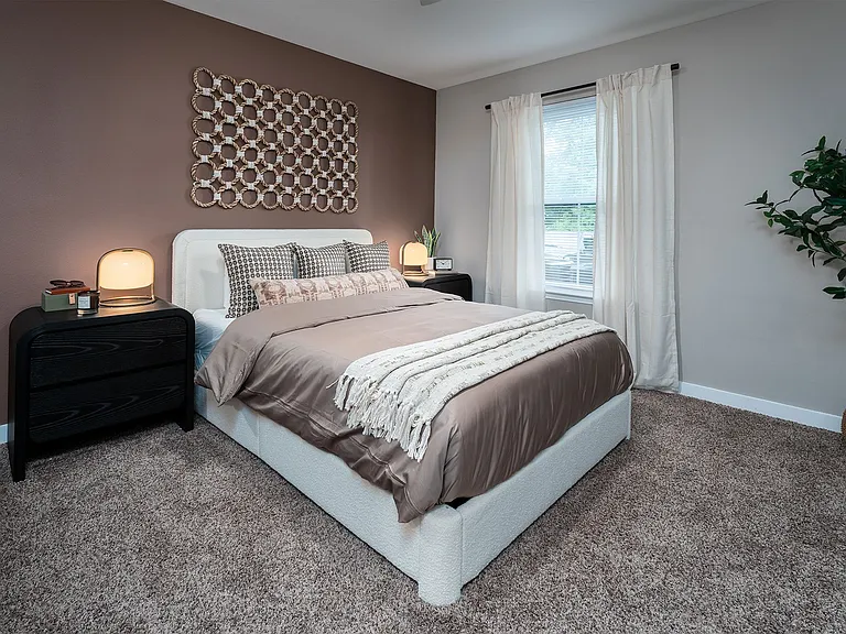 Hampton Farms Apartments — Photo 8