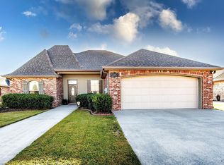 329 Lansdown Dr, Houma, LA 70360